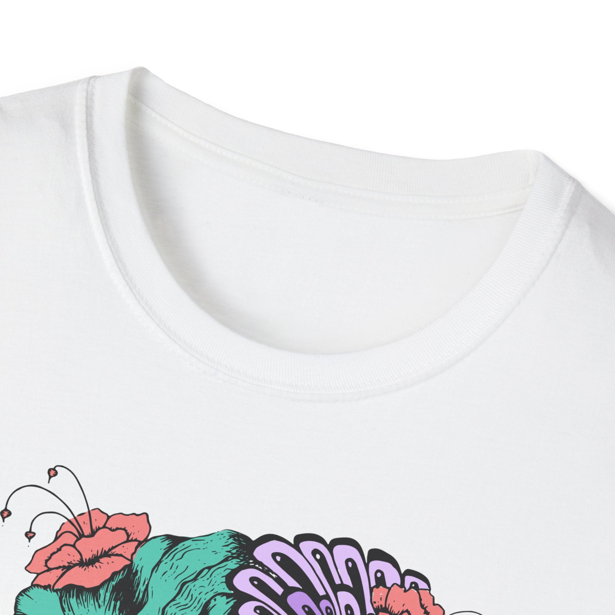 Stylish Floral T-Shirt with Vibrant Graphic, Unisex Tee, Casual Wear, Gifts for Her, Spring Fashion, Festival Outfits